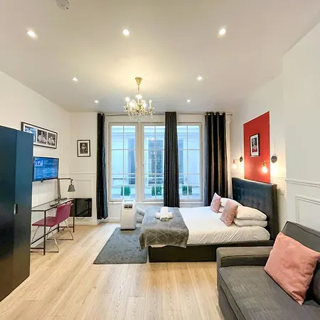Urban Flat 55 - Triplex Flat Marilyn Monroe