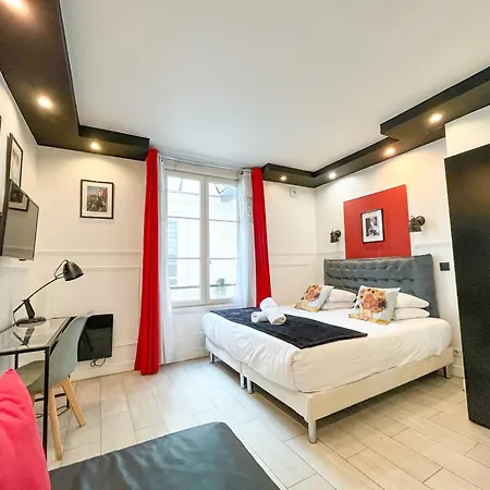 Urban Flat 55 - Triplex Flat Marilyn Monroe דירה פריז